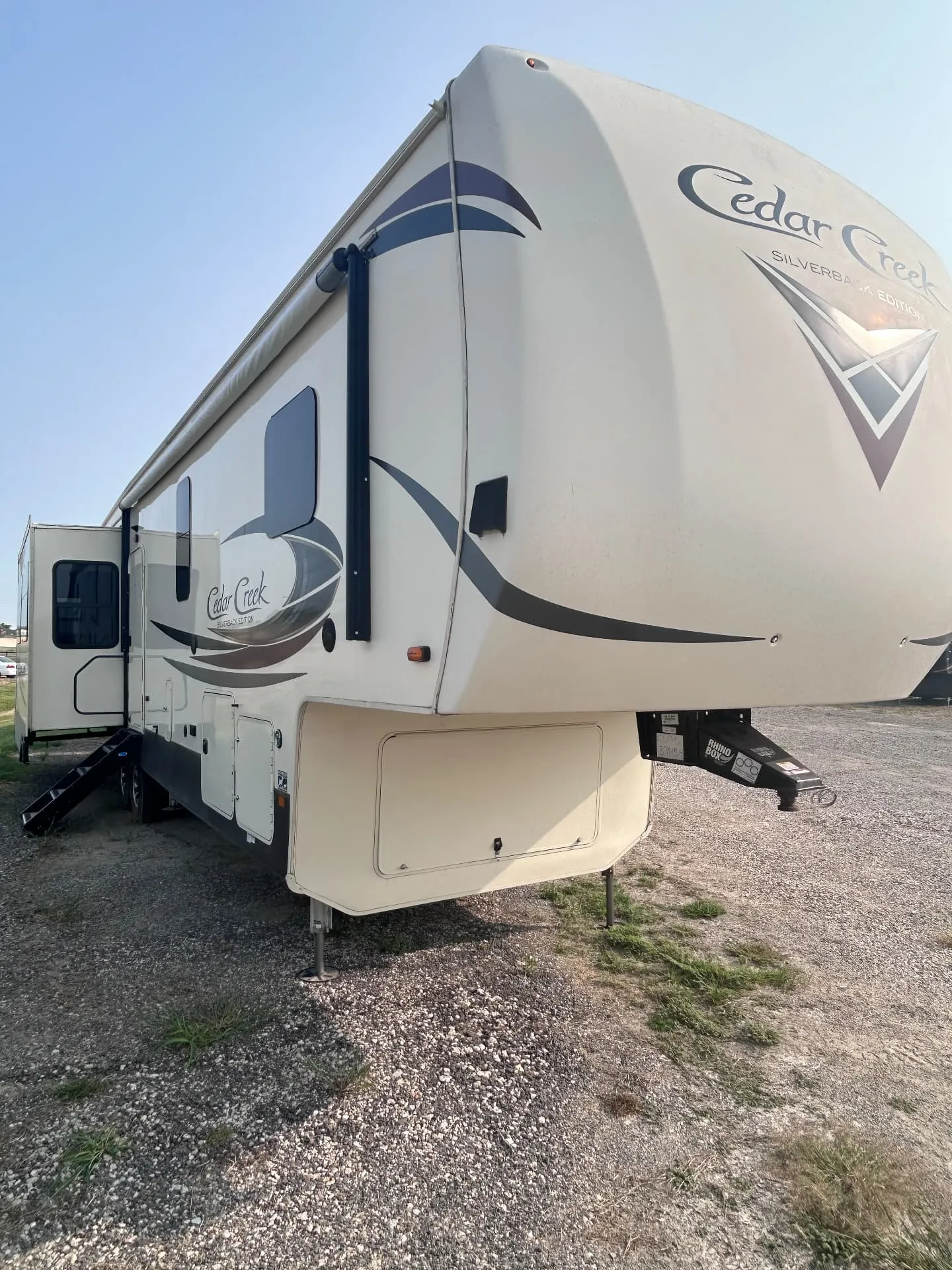 2021 Forest River Cedar Creek Silverback 37 MBH Fifth Wheel – photo 1