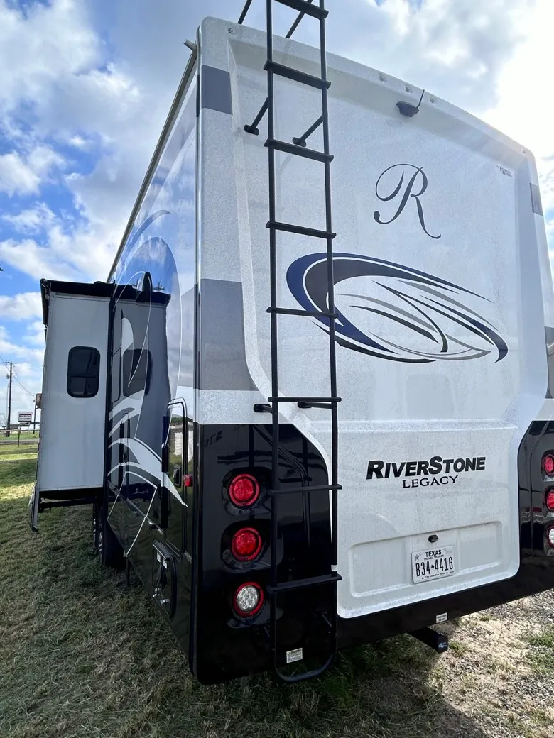 2022 Forest River Riverstone Legacy Fifth Wheel