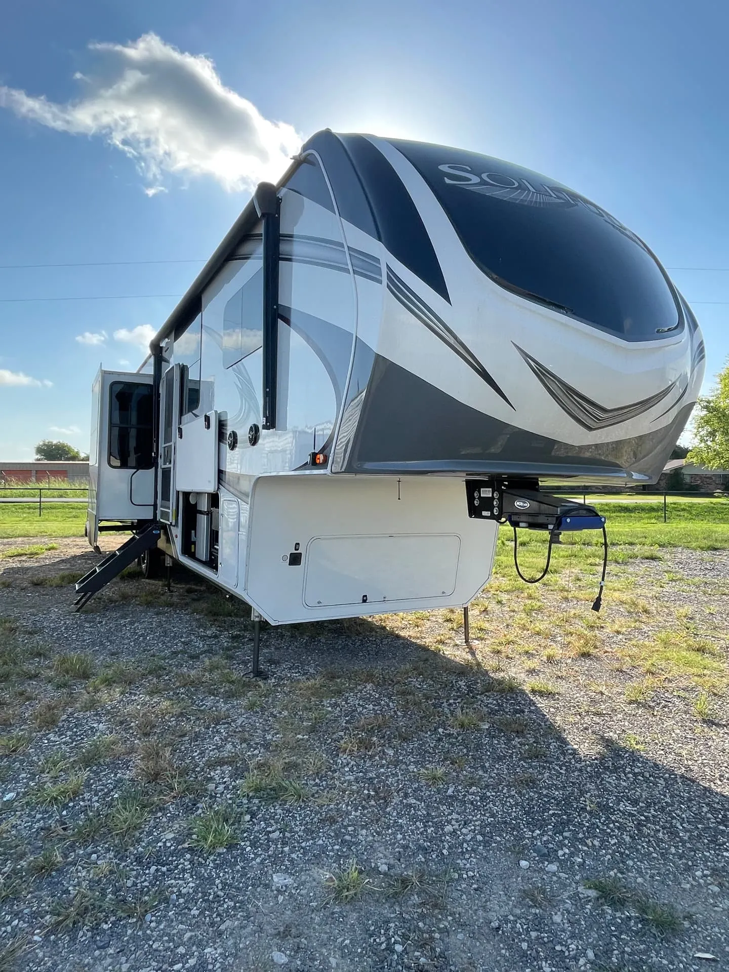 2022 Grand Design Solitude 390RK Fifth Wheel – photo 1