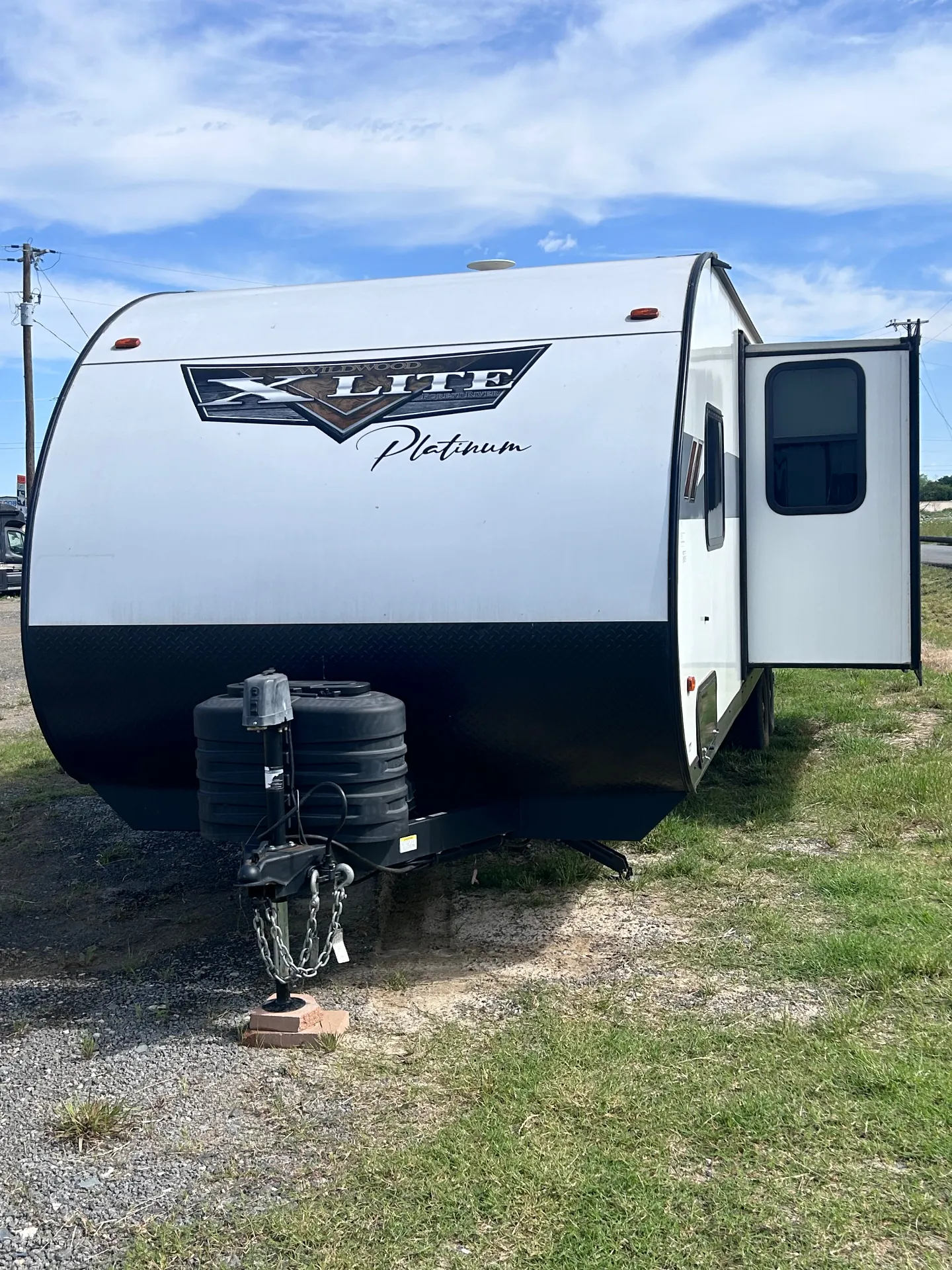 2023 Forest River Wildwood X-Lite Platinum 28VBXL – photo 1