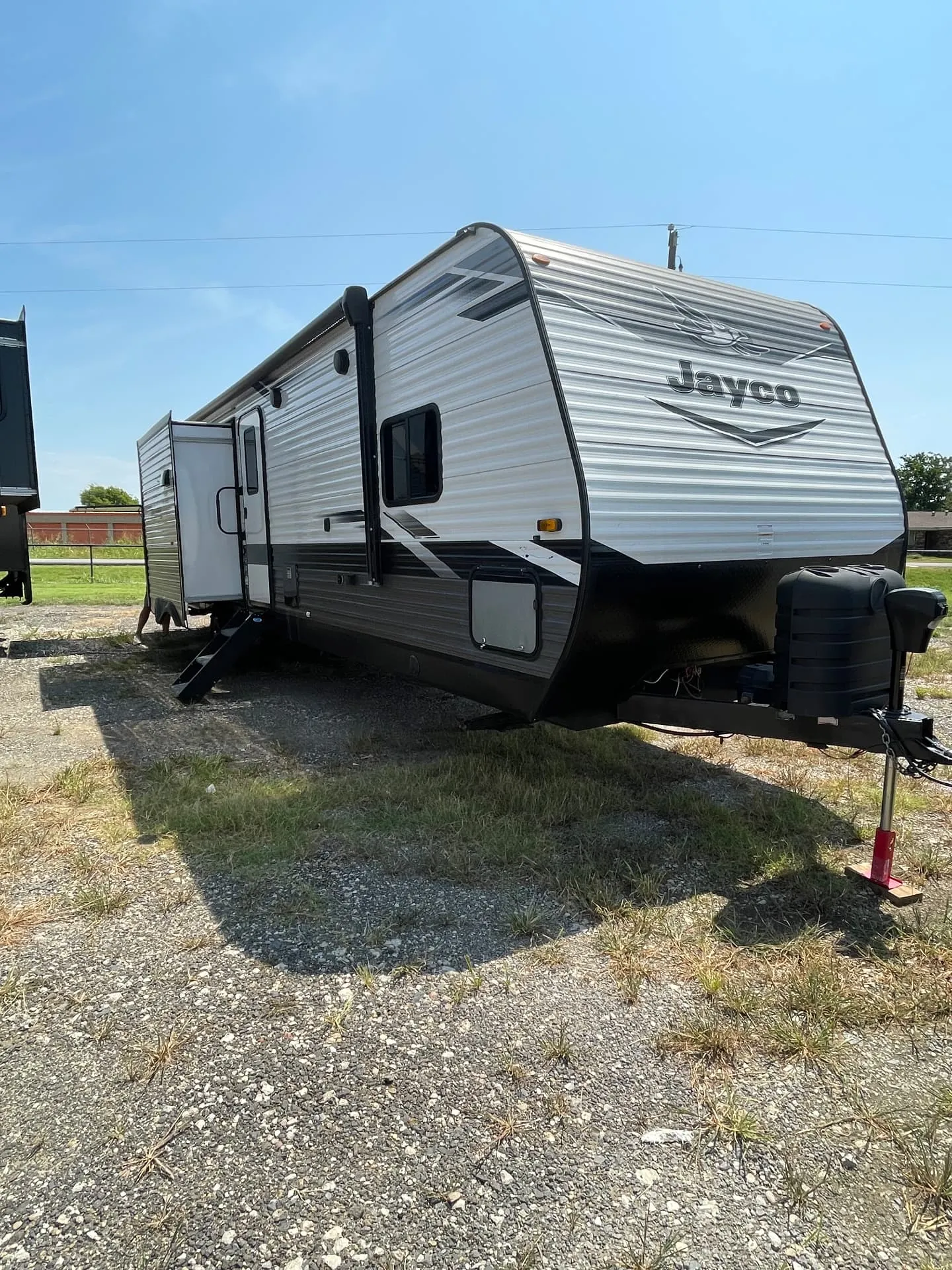 2022 Jayco Jay Flight 33RBTS Travel Trailer – photo 1